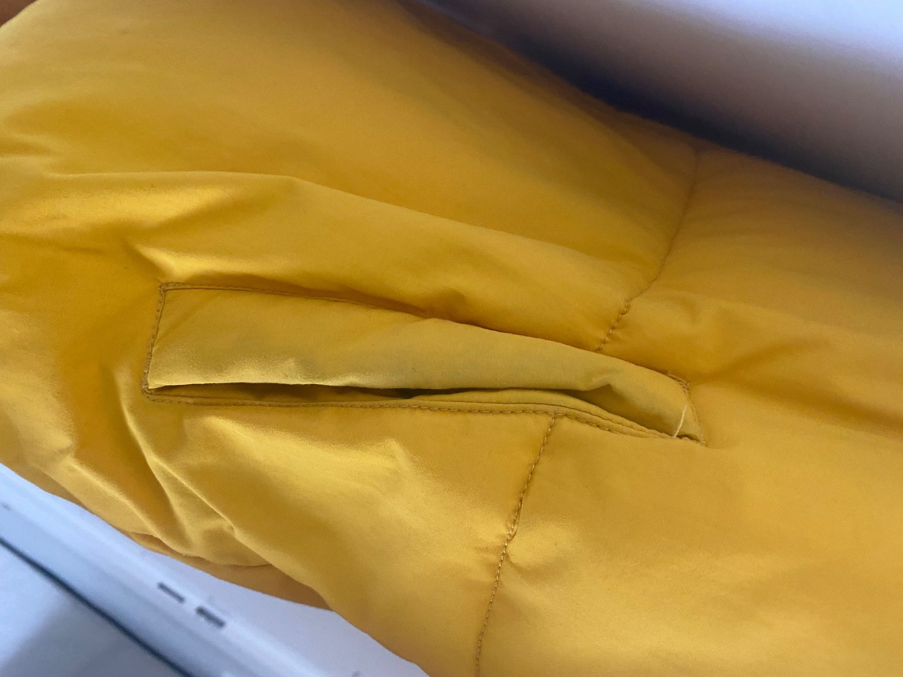 Tommy Hilfiger Giacche: Tommy Hilfiger Daunenjacke Gelb – Usato da Au ZH venduto da flo_b2cl 3