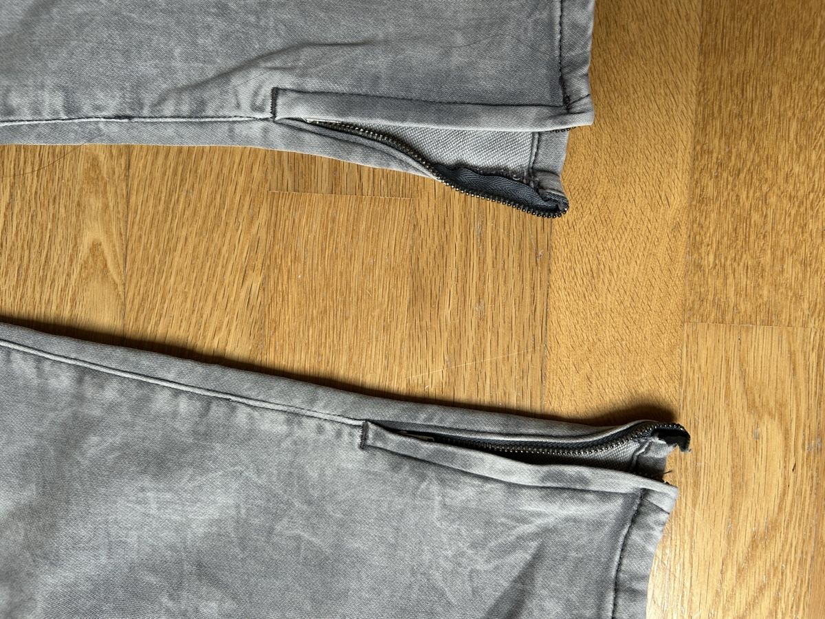 Pepe Jeans Pantaloni: Pantalon Pepe Jeans - 24/28 – Usato da Daillens venduto da guisepa 1