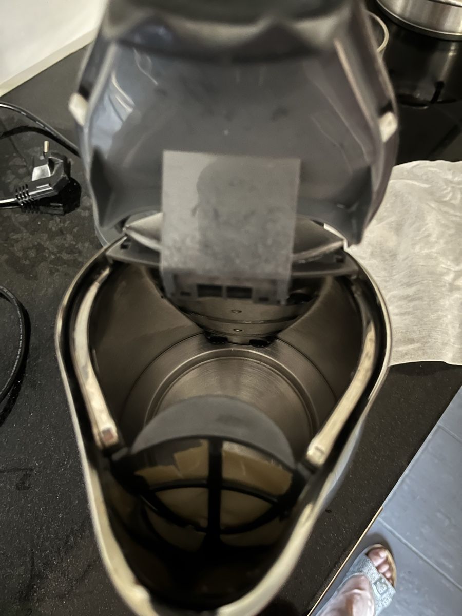 Braun Wasserkocher: Braun Edelstahl 2 l. – Gebraucht aus Basel von hal_s2bt 2