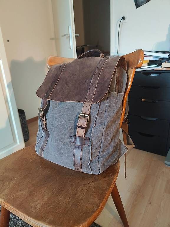Zaini: Sac à dos style vintage – Usato da Yvonand venduto da ben_d9x9
