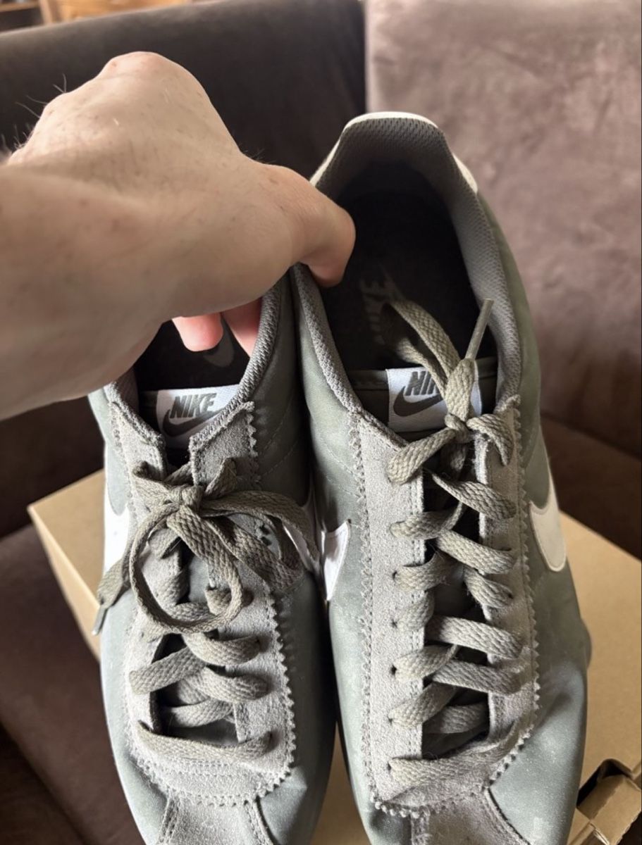 Chaussures hommes: Nike Cortez Olive Green. Great condition. Size 44 – D'occasion à Gland par chu_qc69 1