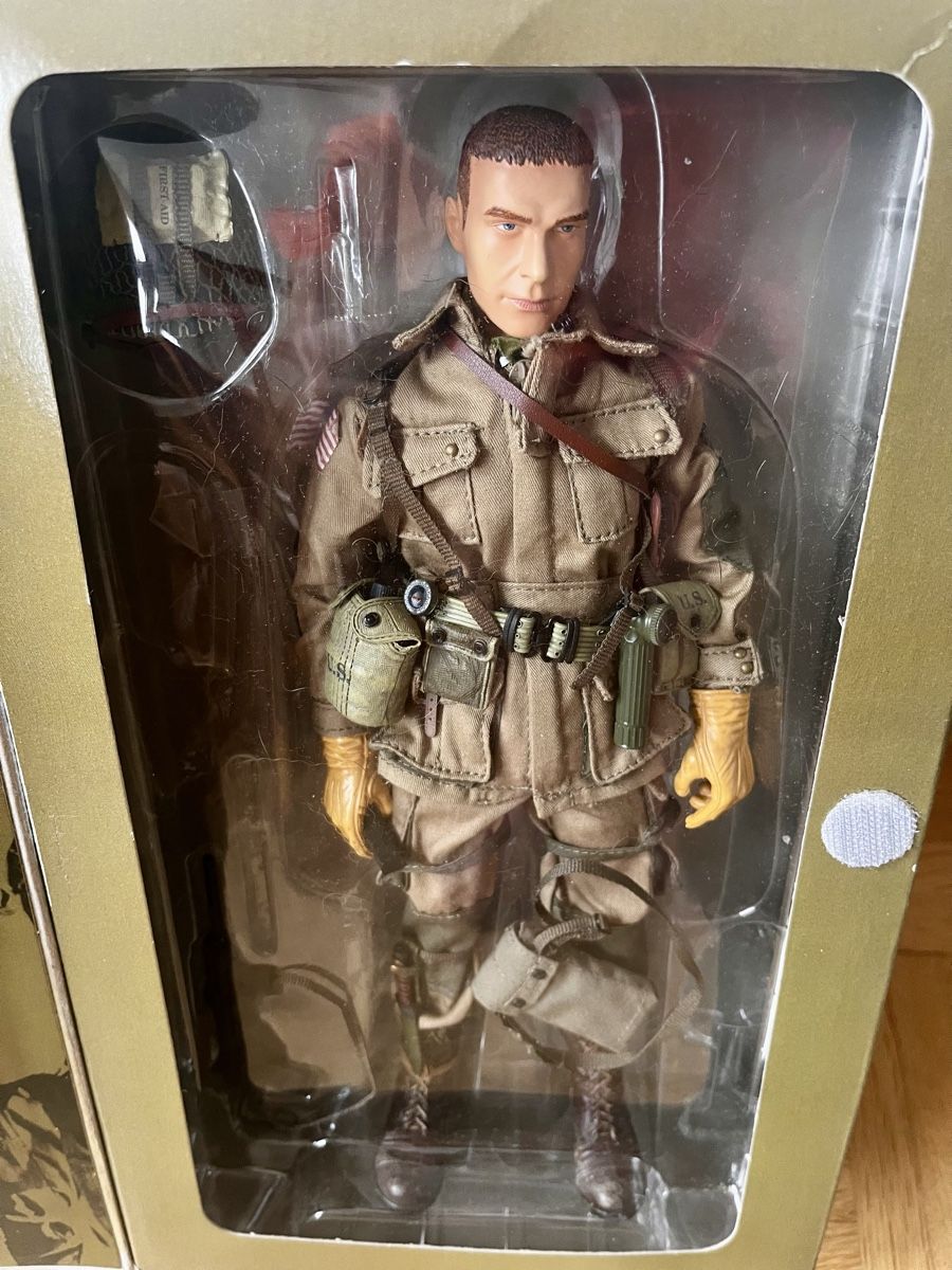 Statuette: Elite Force 101st Airborne – Usato da La Neuveville venduto da lejocko 1