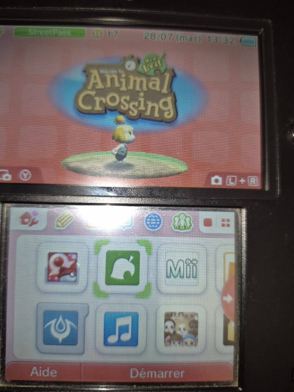 Nintendo Konsolen: Nintendo 2DS Noir et Rouge - bon état – Gebraucht aus Penthalaz von yve_wsq8 5