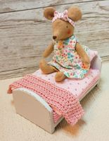 Leni – Stubemüüsli mit Bett Stoffmaus, Spielmaus, Puppenbett