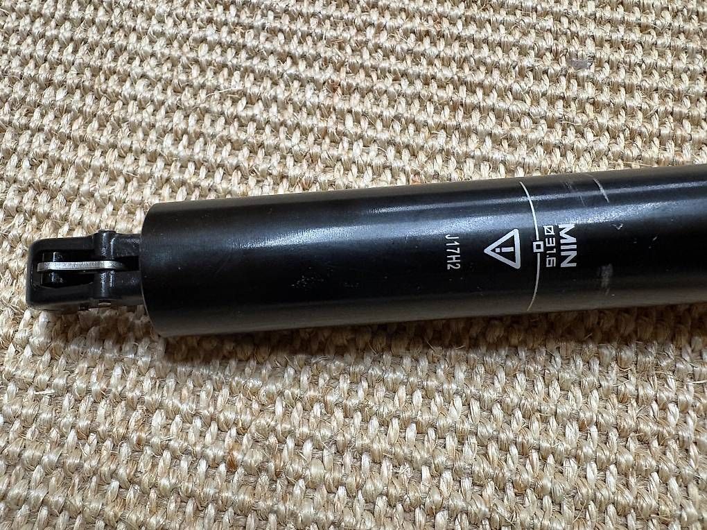 Pezzi di ricambio: Tige de selle télescopique 31,6mm – Usato da Biel/Bienne venduto da pat_kh7v 4