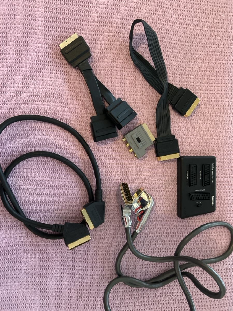 Cavi: Scart Kabel – Usato da Biel/Bienne venduto da fam_qjh6