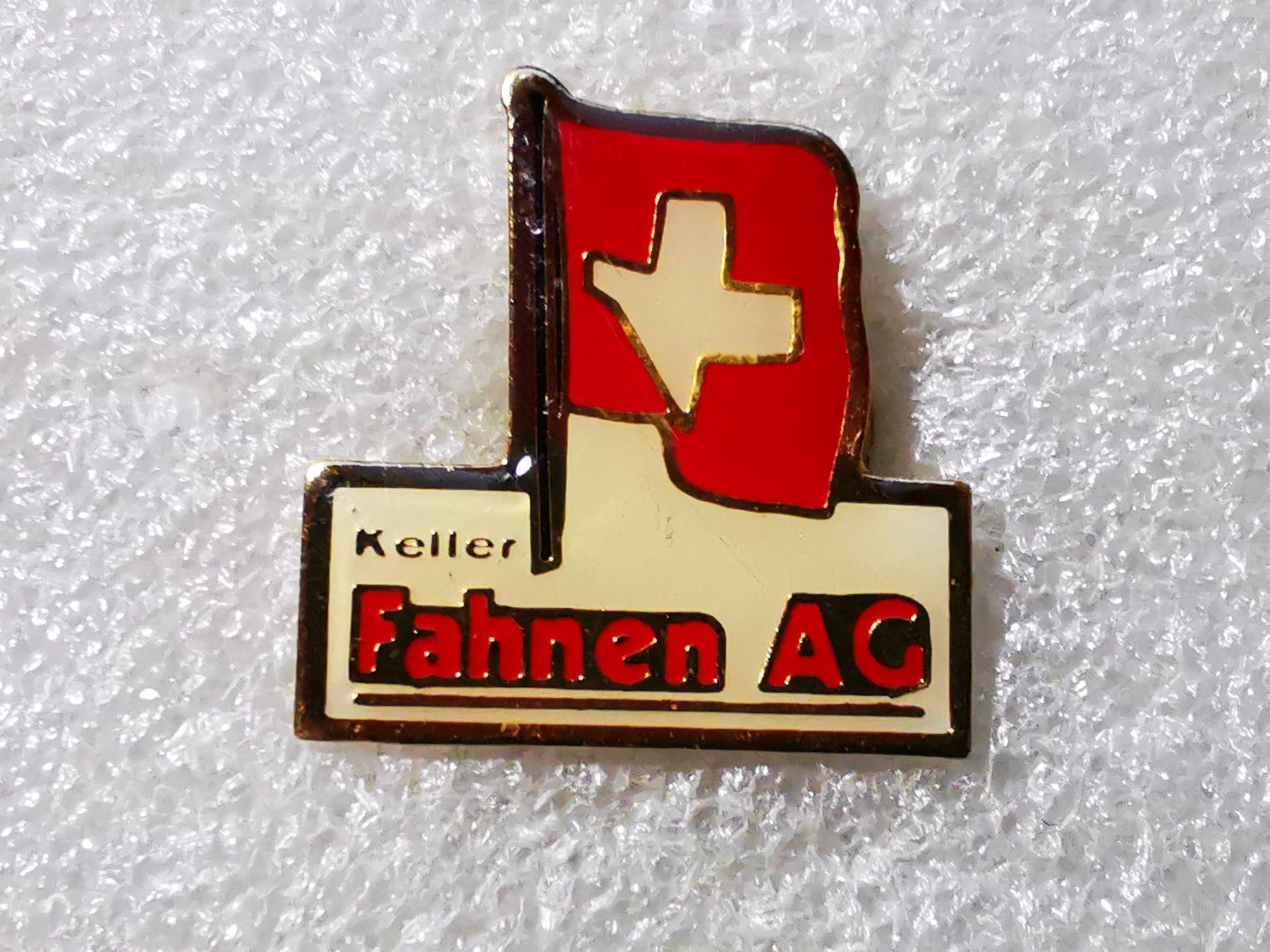 Placchette & Badge: Ansteckpin 33: Fahnen AG – Usato da Oppligen venduto da Pin-Fall-Shop