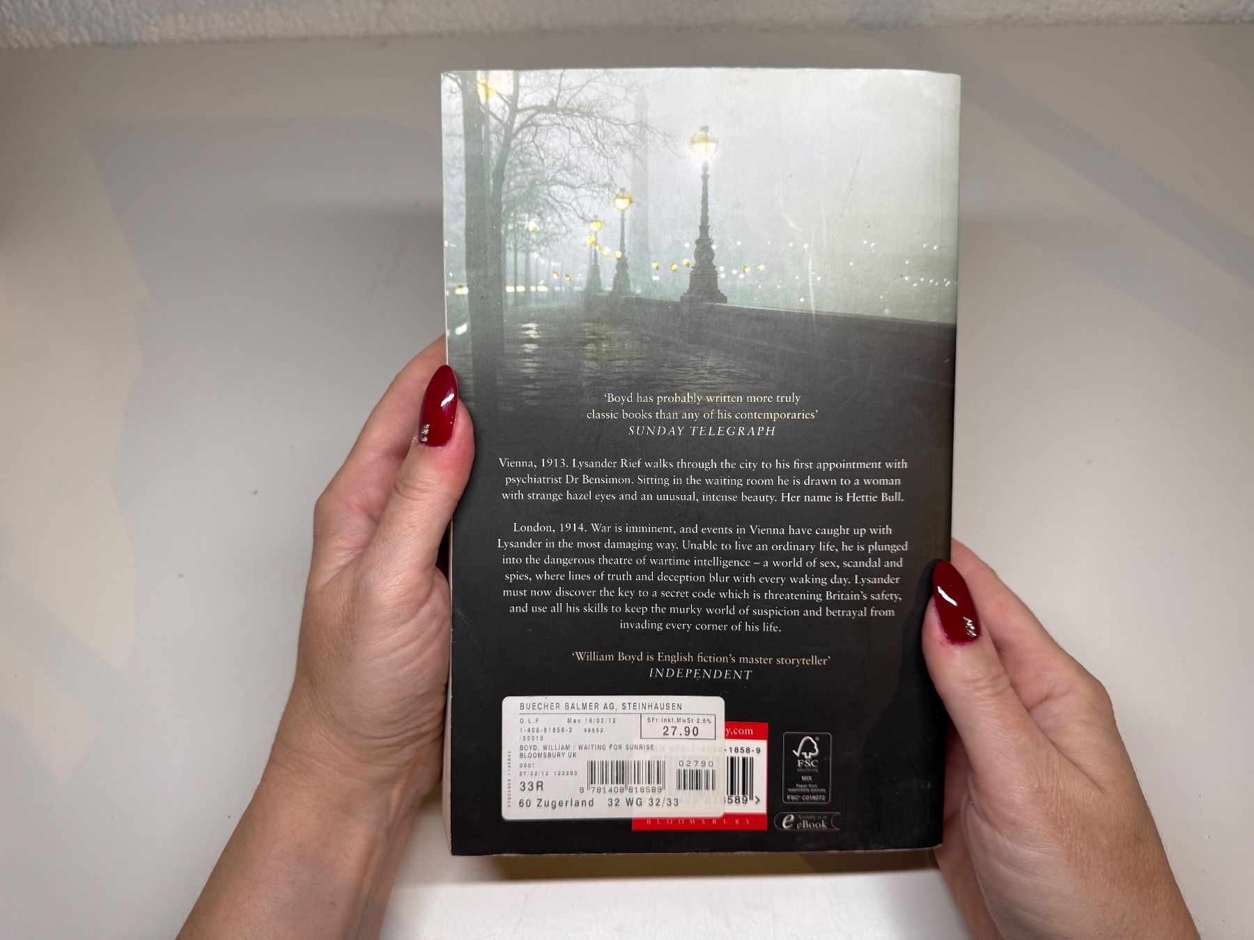 Libri: NOVEL: William Boyd, Waiting for Sunrise – Usato da Grosswangen venduto da English_books 9