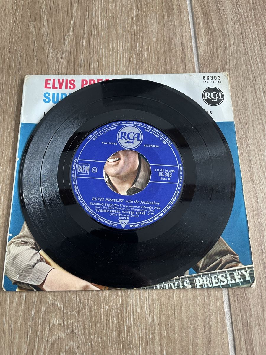 Dischi in vinile: Vinyle Elvis Presley - Surrender & 3 autres – Usato da Lonay venduto da ju-71 2