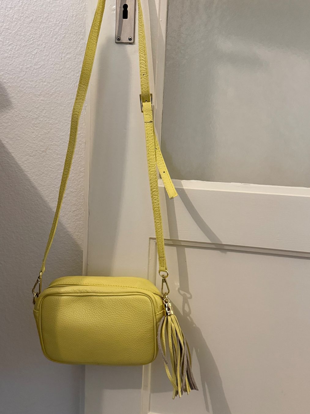 Borse: Crossbody Tasche mit Wechselgurt – Usato da Basel venduto da zukk_ 3