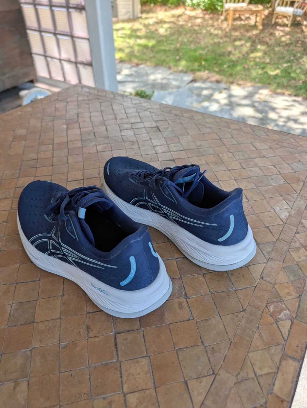 Asics Herrenschuhe: Asics Gel Cumulus bleu 42.5 – Gebraucht aus Couvet von mal_tk2g 1