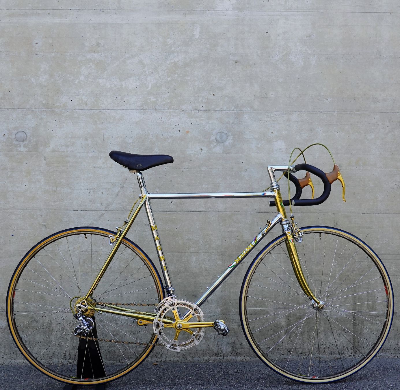 Campagnolo Biciclette: Magni Exclusive Oro – Usato da Zürich venduto da Jonatan67