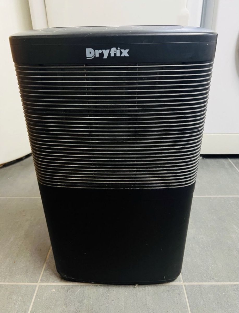 Deumidificatori: Luftentfeuchter Dryfix – Usato da Basel venduto da Frenchie-Bulldog