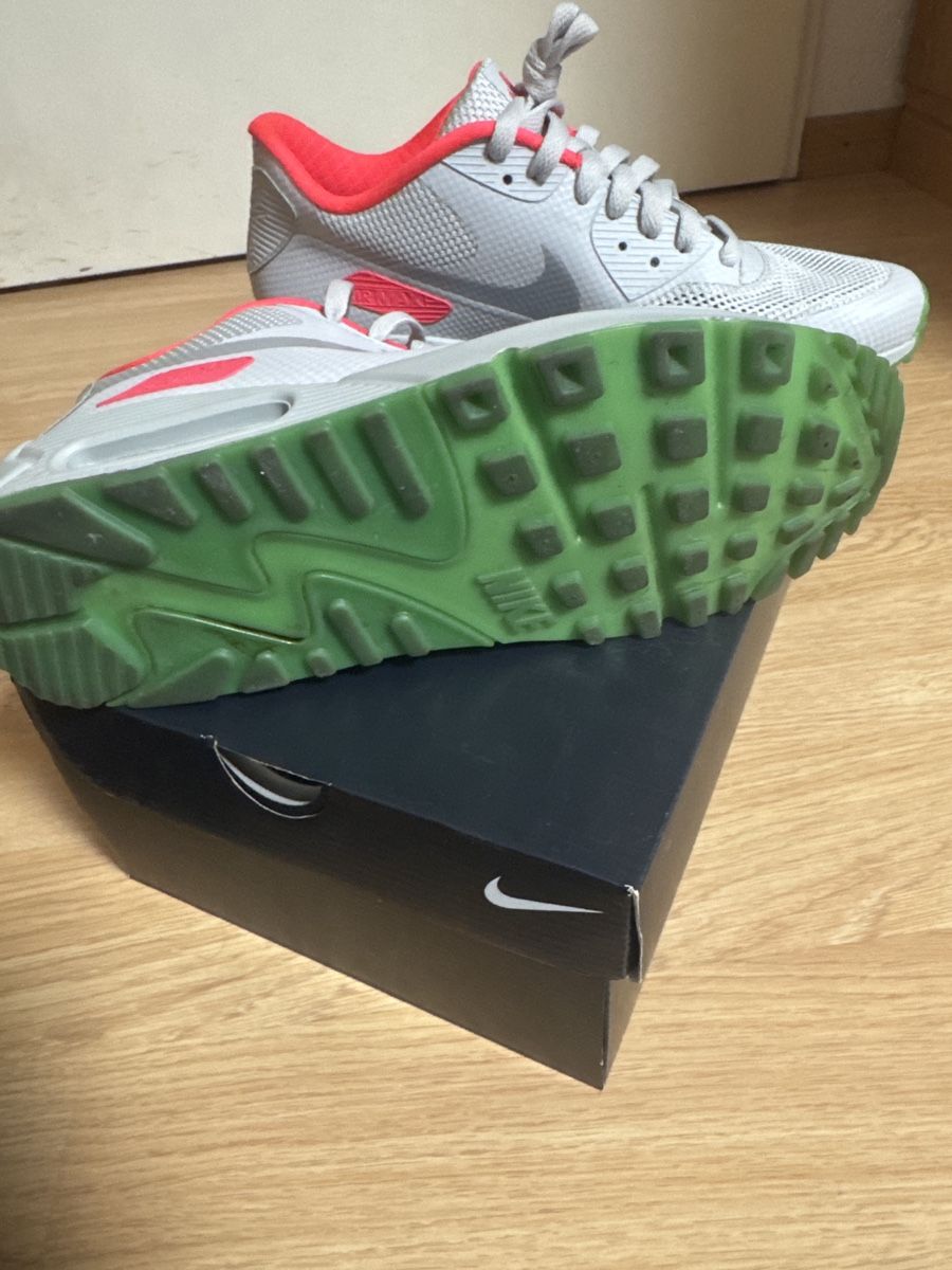 Nike Scarpe da uomo: Nike Air Max 90 hyperfuse Gr. 42.5 – Usato da Fislisbach venduto da PR-Trade 3