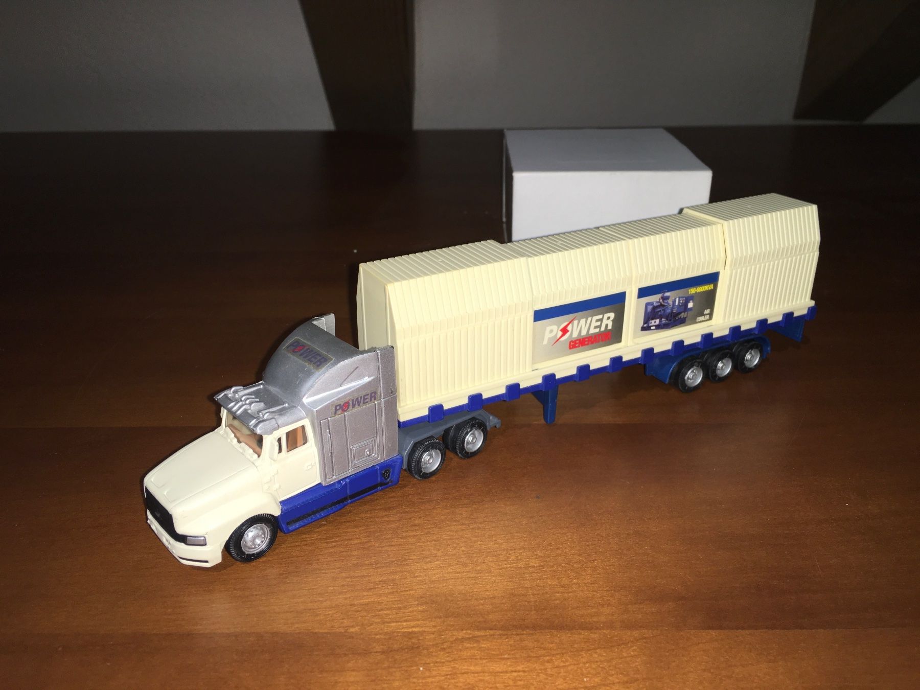 Hot Wheels Modellini d'auto: Ford LKW - Perfekt passend zu Hot Wheels oder Matchbox – Nuovo (secondo la descrizione) da Wohlen AG venduto da PrivatSammlung