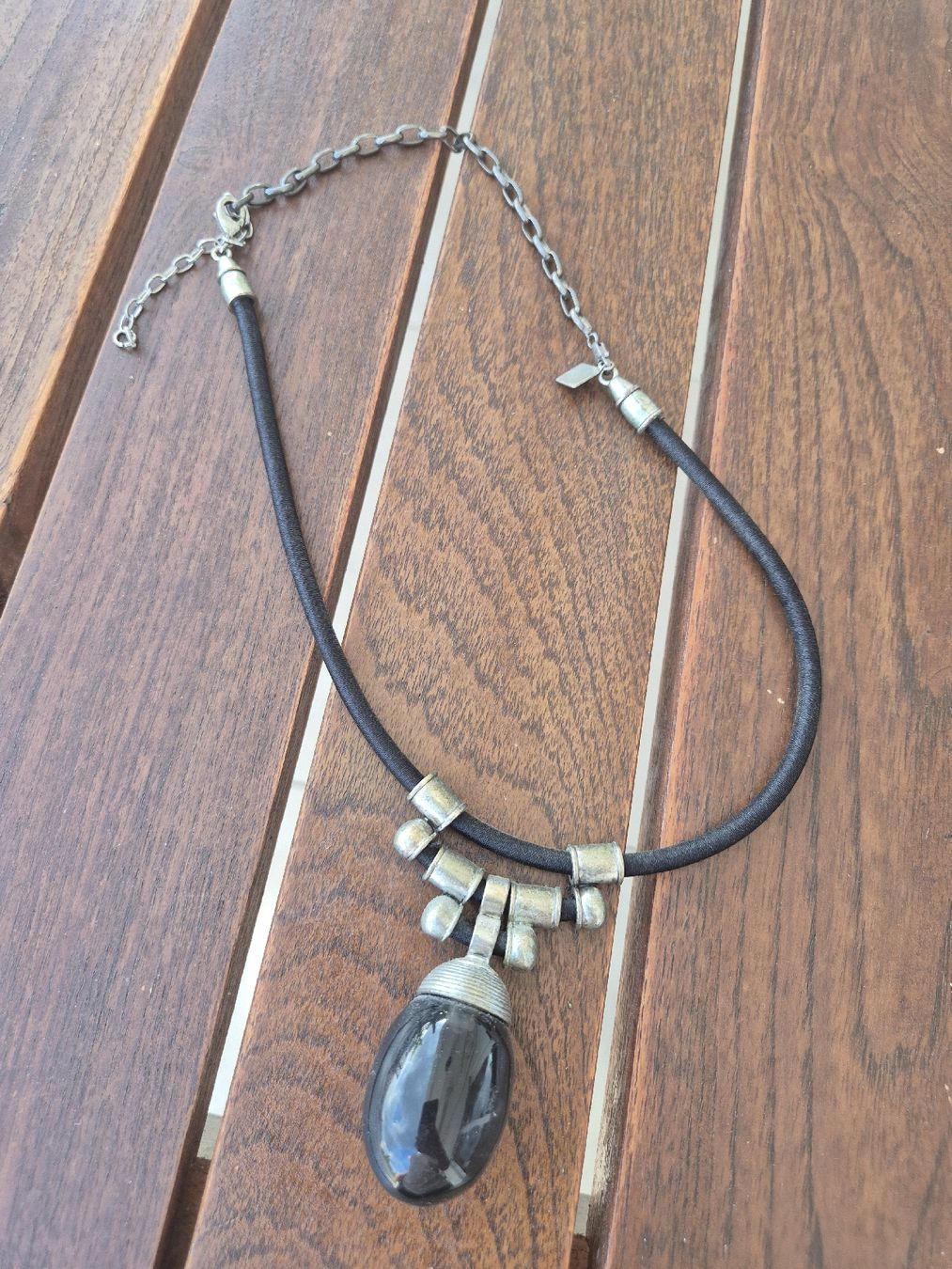 Catenine: Elegante Statement-Kette mit Anhänger – Usato da Reinach BL venduto da NeuEntdeckt