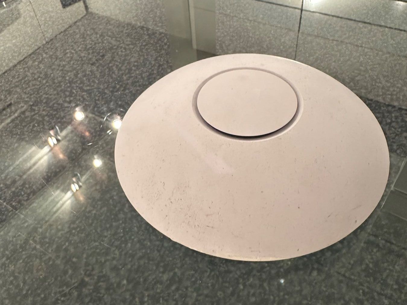 Ubiquiti Modem & Router: Ubiquiti UniFi UAP-AC-LR – Usato da Aarau venduto da Bollaar 1