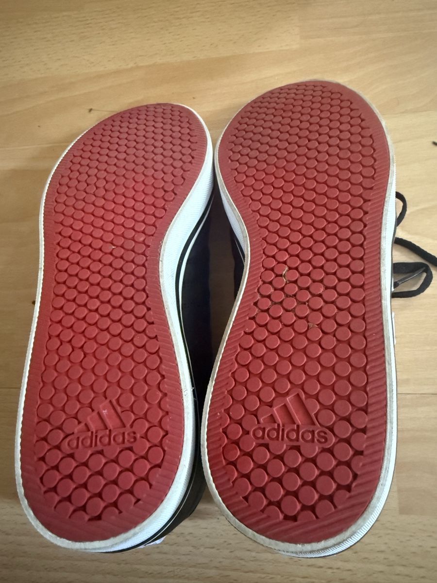 Adidas Scarpe da uomo: Adidas Sneaker schwarz Grösse 41.5 – Usato da Zürich venduto da Supron01 3