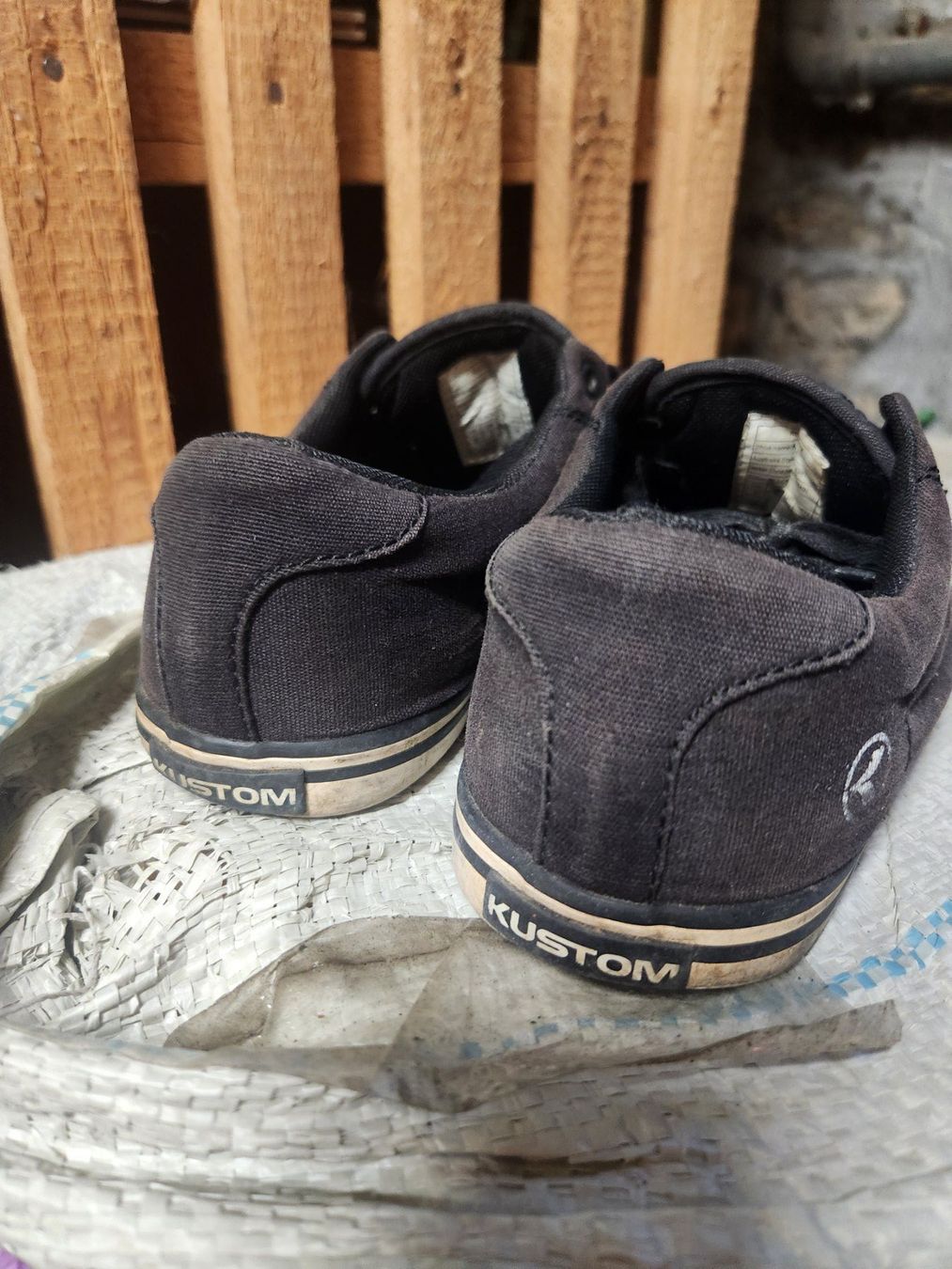 Scarpe per cavalli: Schuhe aus Baumwolle – Usato da Basel venduto da mangome 1