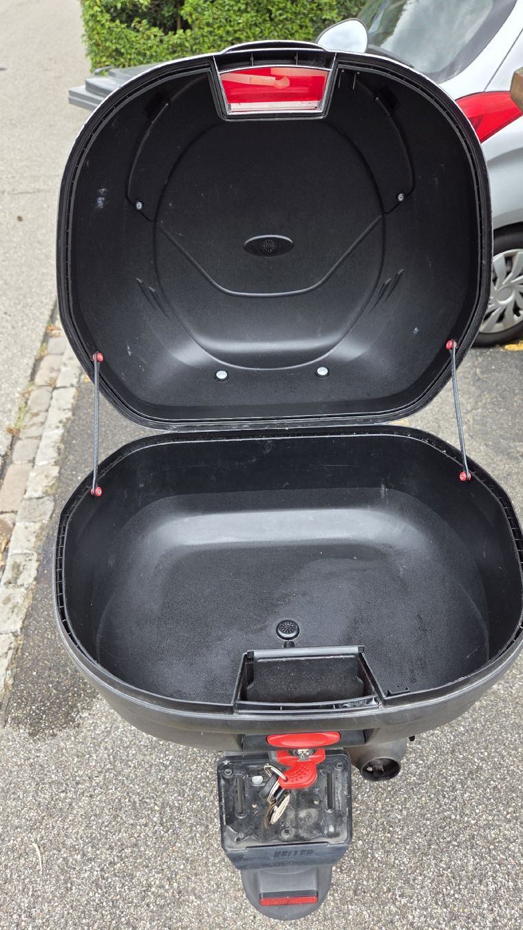 Honda Scooters: Roller Honda SH125 - defekt – Defekt aus Ebmatingen von and_wlz9 3