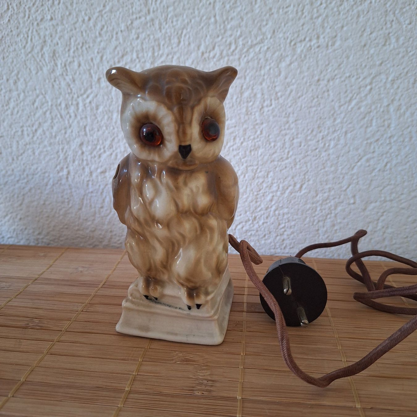 Lampade: Vintage Lampe, Eule, Uhu, Rauchverzehrer – Difettoso da Winterthur venduto da ric_rl7n