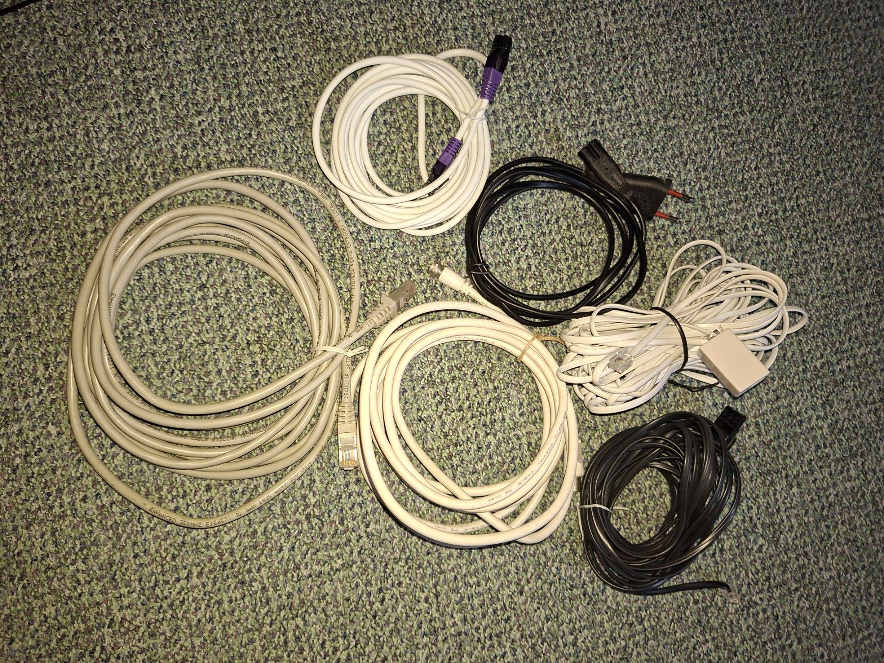 Kabel: Kabel – Gebraucht aus Wil  ZH von Tazar1