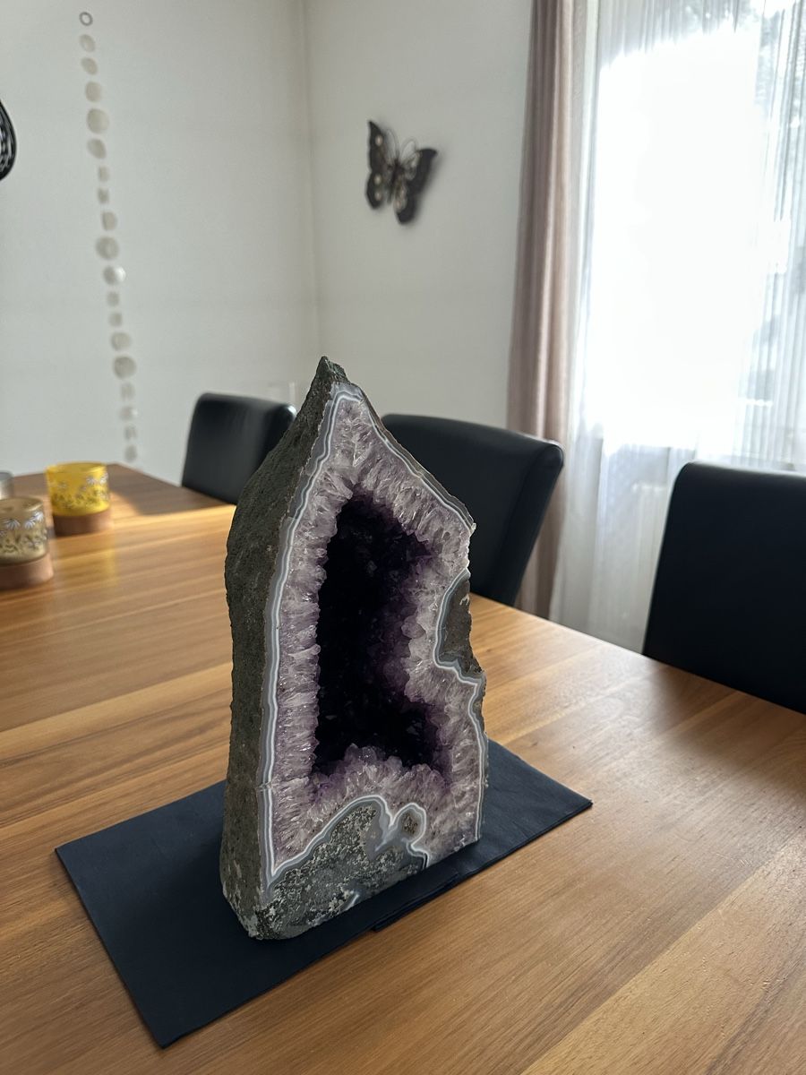 Pierres précieuses: Amethyst Geode – D'occasion à Uttigen par edu_jn6l 1