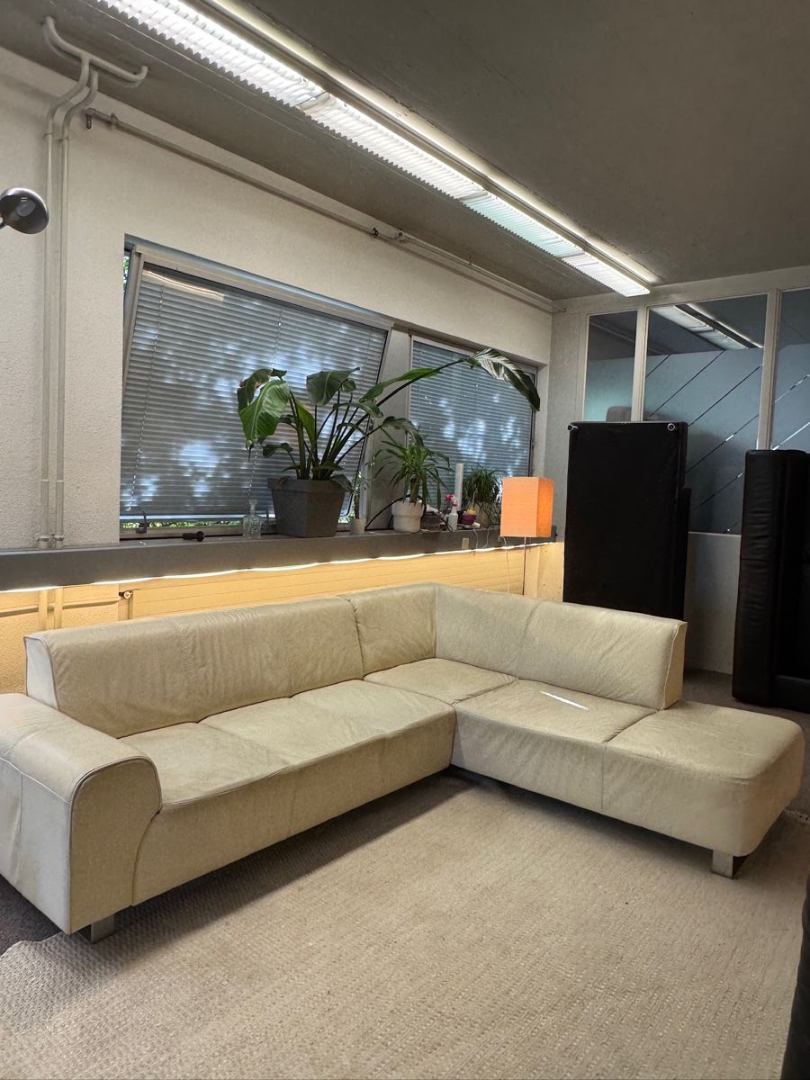 Sofas: Ecksofa aus Echtleder mit longchair creme – Gebraucht aus Fehraltorf von Sofalab.swiss 4