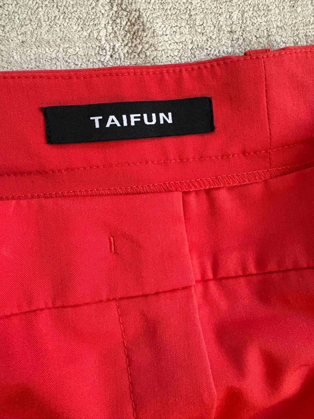 Taifun Hosen: Elegante Hose Gr 44 TAIFUN – Gebraucht aus Uster von pri_6r68