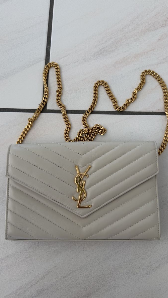 Saint Laurent Sacs femmes: Saint Laurent Umhängetasche – Neuf (Voir description) à Würenlos par engeli028 1