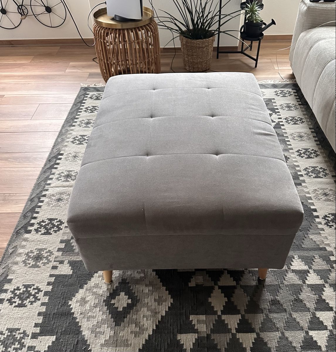 Tabourets: Hocker grau – D'occasion à Schwerzenbach par nev_8cqw 1