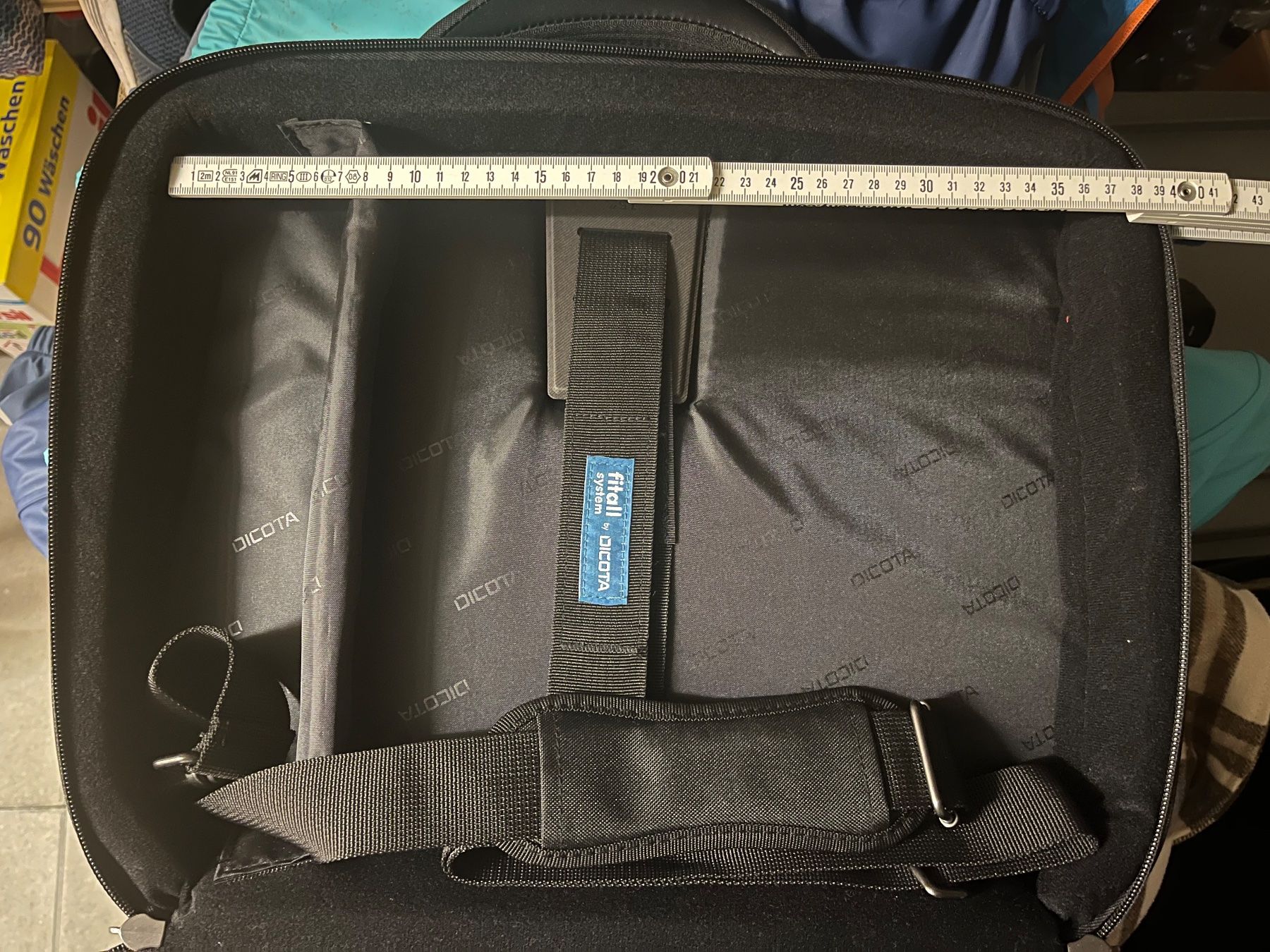 Valises & Sacs: Laptoptasche Dikota NEU – Neuf avec emballage d'origine à St. Gallen par 1t5045 8
