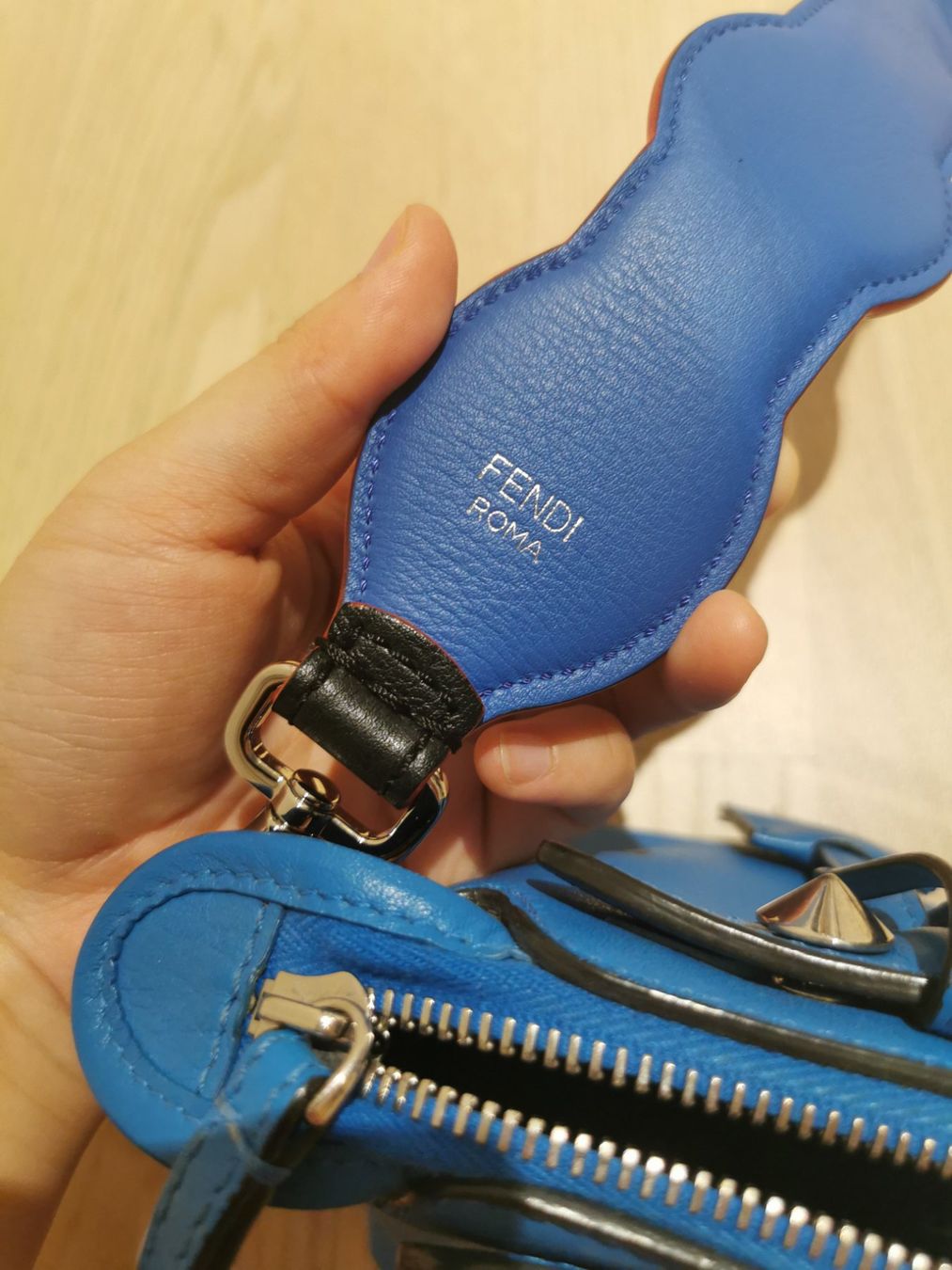 Fendi Borse da donna: Fendi By The Way Small with an Original Strap You – Nuovo (secondo la descrizione) da Spreitenbach venduto da Catticoooorn 1