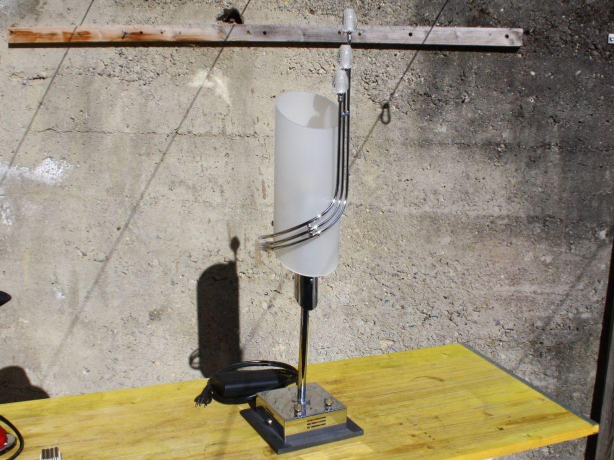 Lampade: DESIGNER LAMPE – Usato da Wauwil venduto da Pneuedy 1