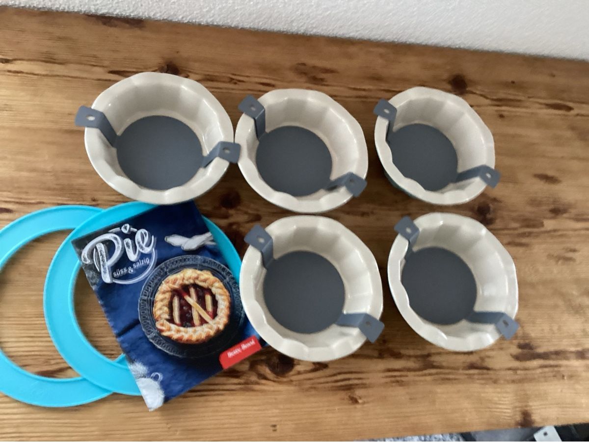 Betty Bossi Teglie da forno: 5er Set Betty Bossi Pie Form – Nuovo (secondo la descrizione) da Wassen UR venduto da SABDOM 1