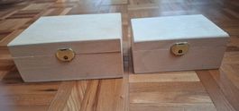 Lot de 2 boîtes en bois neuves/Set mit 2 neuen Holzkisten Ne