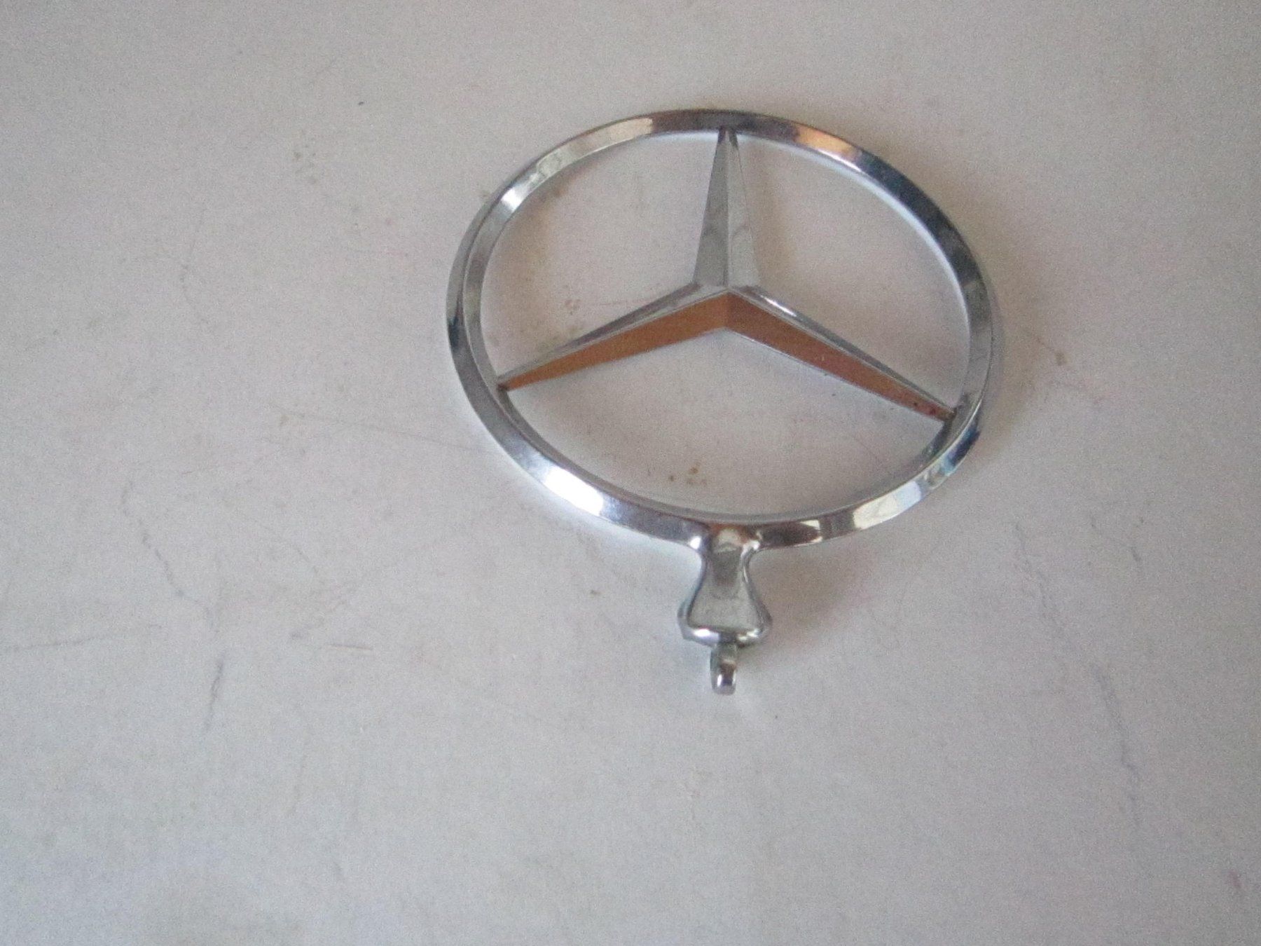 Mercedes-Benz Alle Autoersatzteile: Mercedes-Stern-Emblem-Verchromt. – Gebraucht aus Mellingen von Wupper