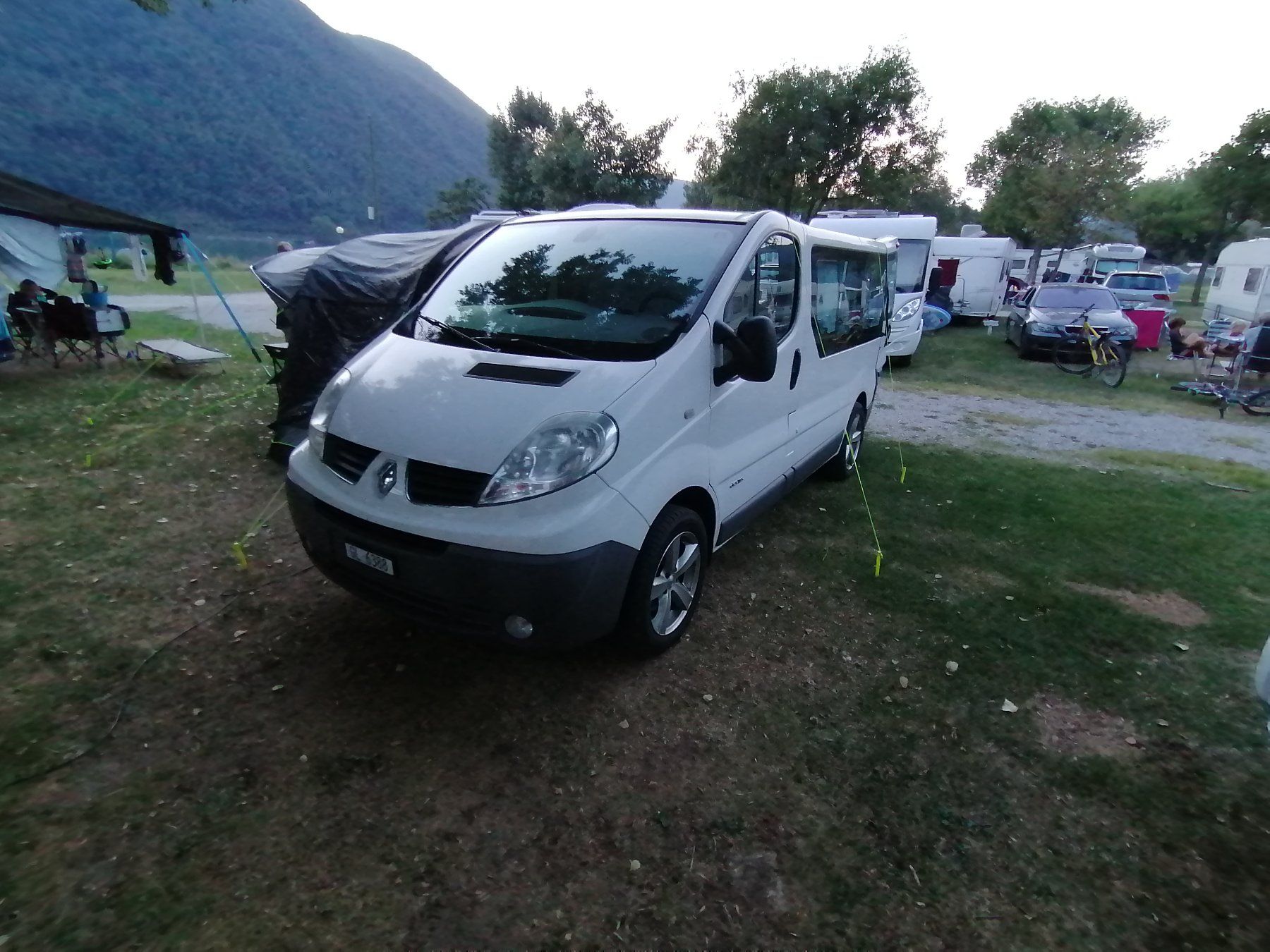 Renault Veicoli da campeggio: Camper Renault Trafic ab MFK – Usato da Reichenburg venduto da Alpine_03