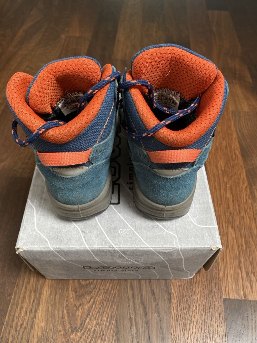 Lowa Scarpe per ragazzi: Lowa Junior Wanderstiefel, Gr.32 – Usato da Adliswil venduto da mun_k9pf 2