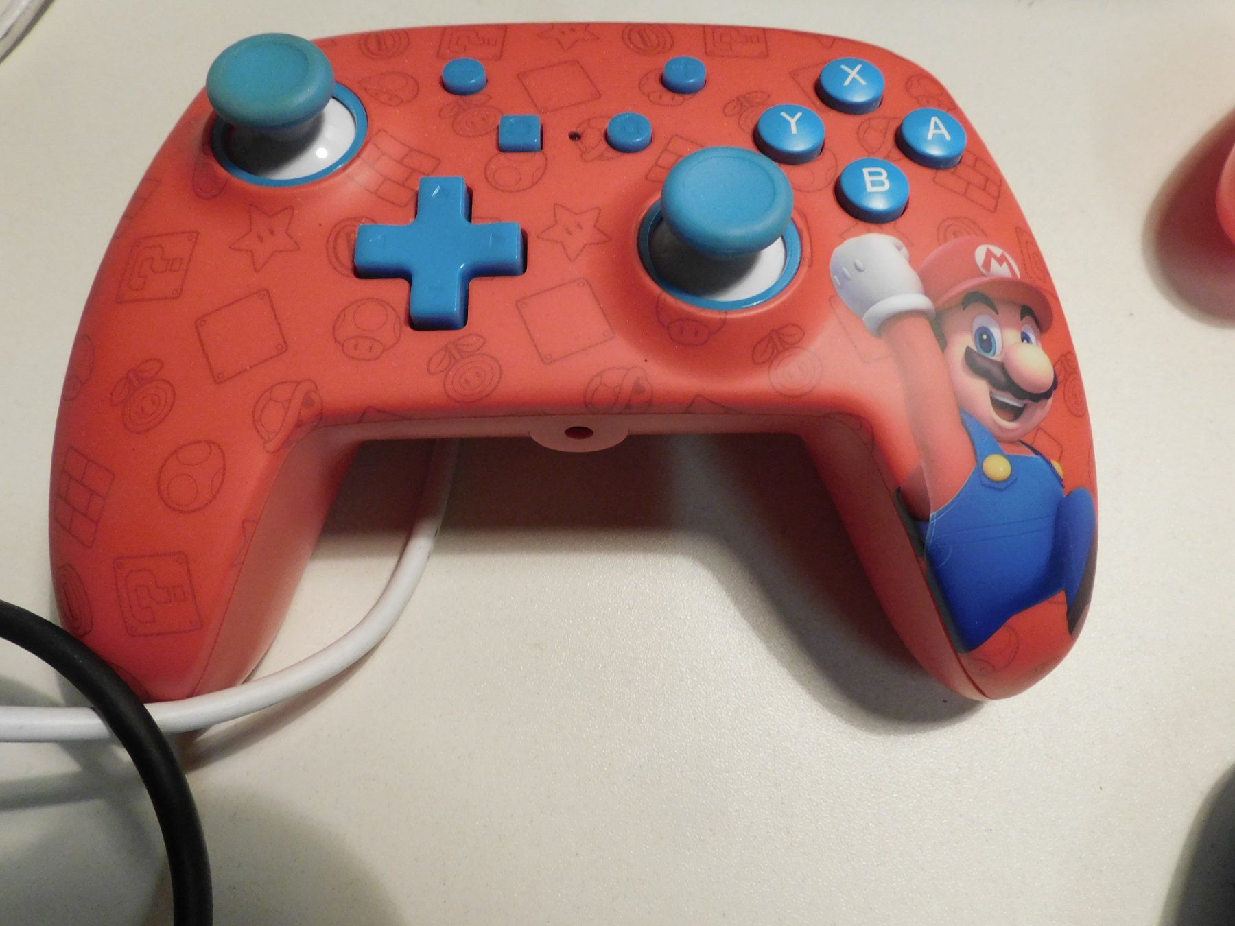 Nintendo Consoles: Nintendo Switch Konsole Zubehör Mario Controller – D'occasion à Sursee par 76 4