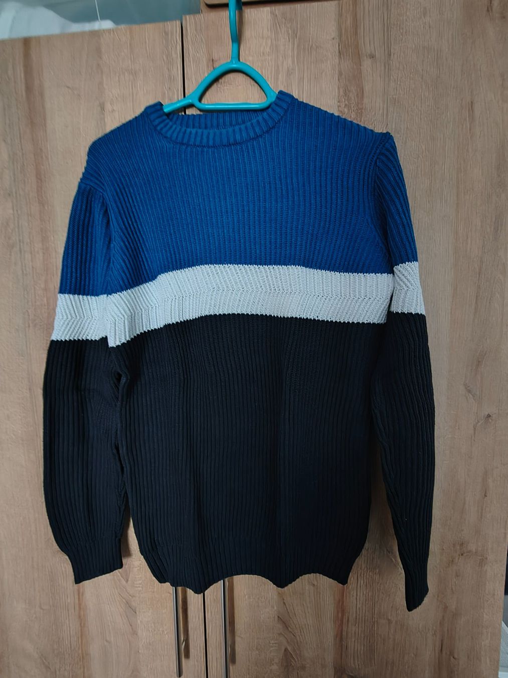 Lotti di vestiti: 4 Pullover (L) + Langarmshirt XL – Usato da St. Gallen venduto da Ovi777 3