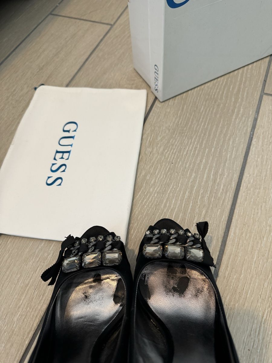 Guess Damenschuhe: Elegante Guess Pumps Schwarz, gr. 37 – Gebraucht aus Granges VS von rvn 8