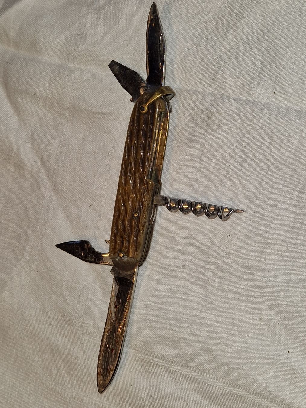 Coltelli tascabile: Altes Taschenmesser mit Hirschhorn. – Usato da Willisau venduto da mar_j55v 1