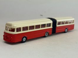 GB2- Hammer Henschel Gelenkbus rot/weiss