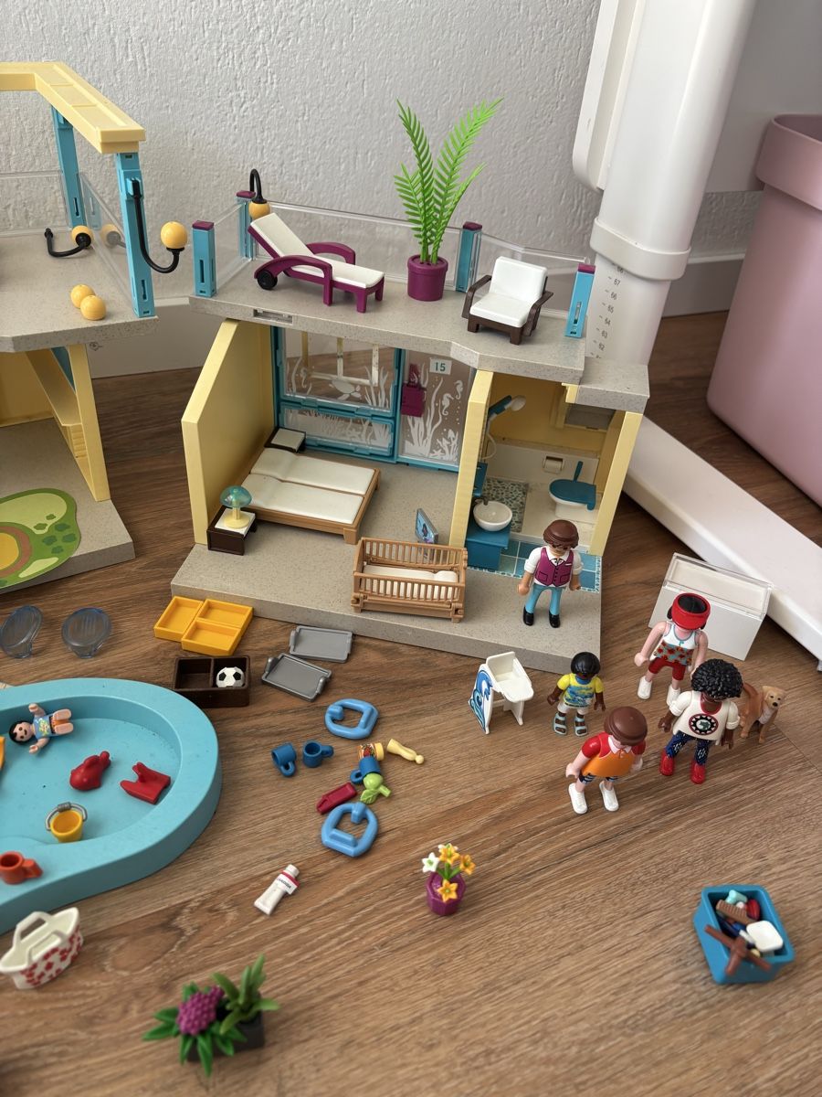 Playmobil Giocattoli: Playmo Beach Hotel (70434) – Usato da Wolfhausen venduto da Scheich0 3