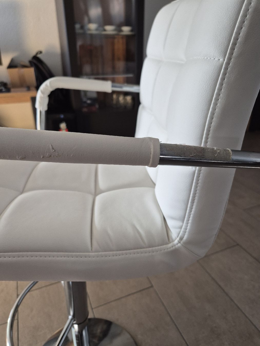 Sedie: Barhocker mit Armlehnen weiss – Usato da Neuhausen venduto da sou_t9p8 4