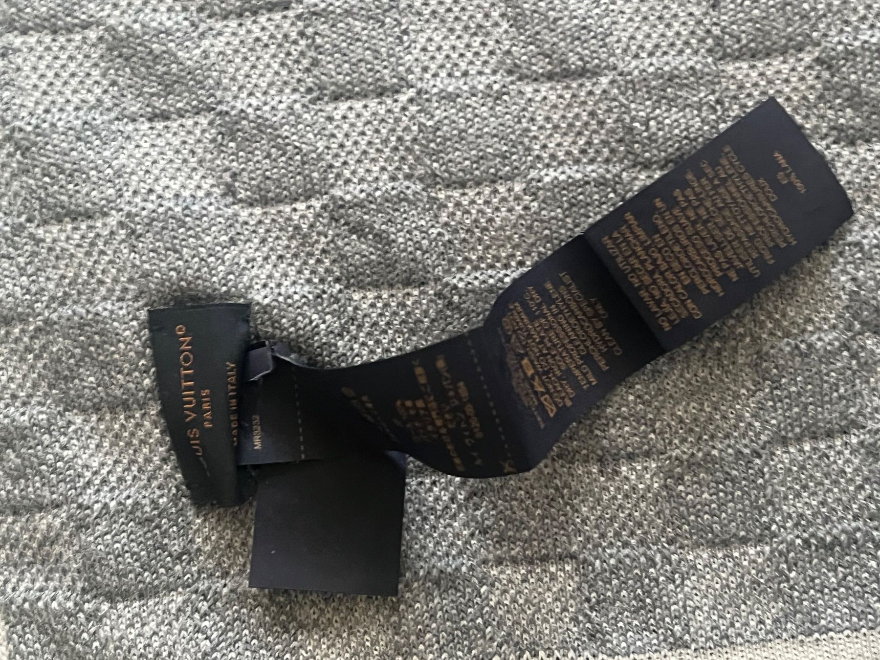 Louis Vuitton Foulards, Tücher & Schals: Louis Vuitton Schal Orginal – Gebraucht aus Zürich von aro_sgq2 1