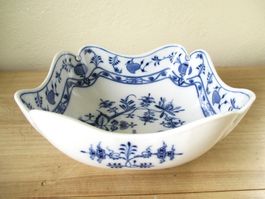 Meissen schöne grosse Schüssel Zwiebelmuster