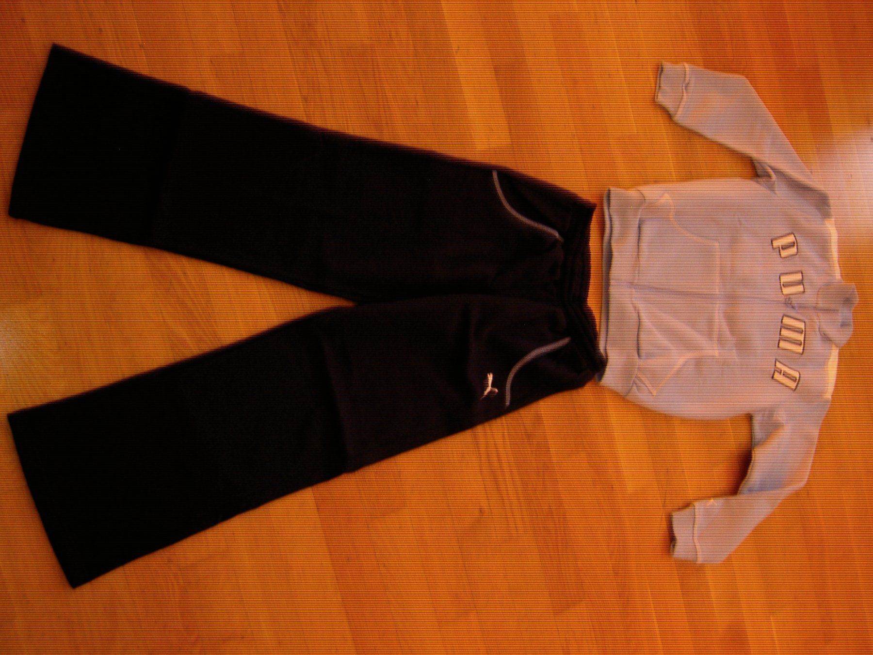 Puma Lotti & Set di vestiti: PUMA hose jacke gr.140 – Nuovo (secondo la descrizione) da Bettlach venduto da Kvety