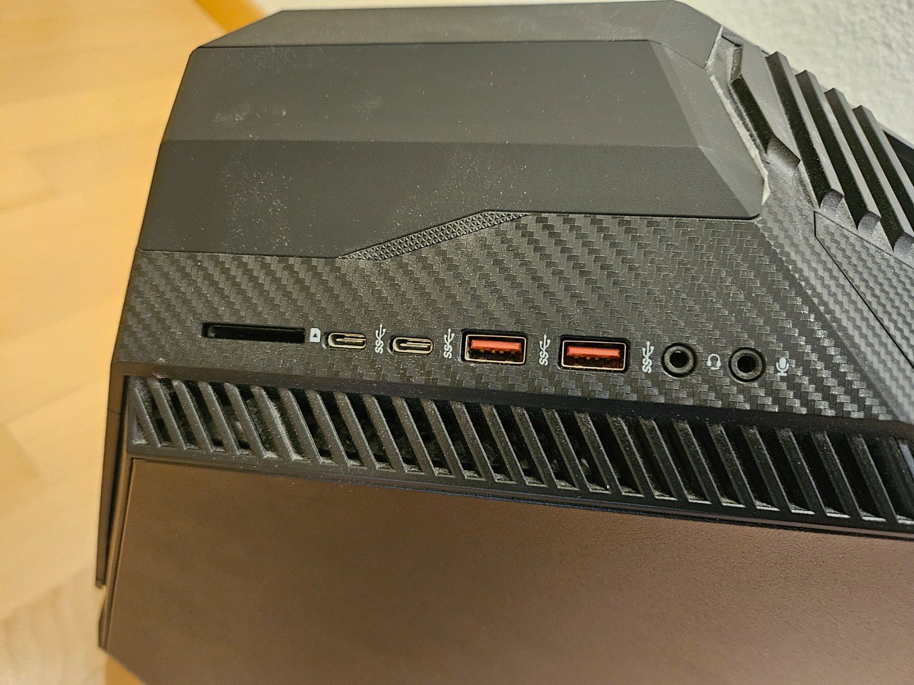 Hewlett Packard PC: OMEN by HP Desktop PC 880 Gaming PC – Usato da St. Gallen venduto da man_y6zr 4